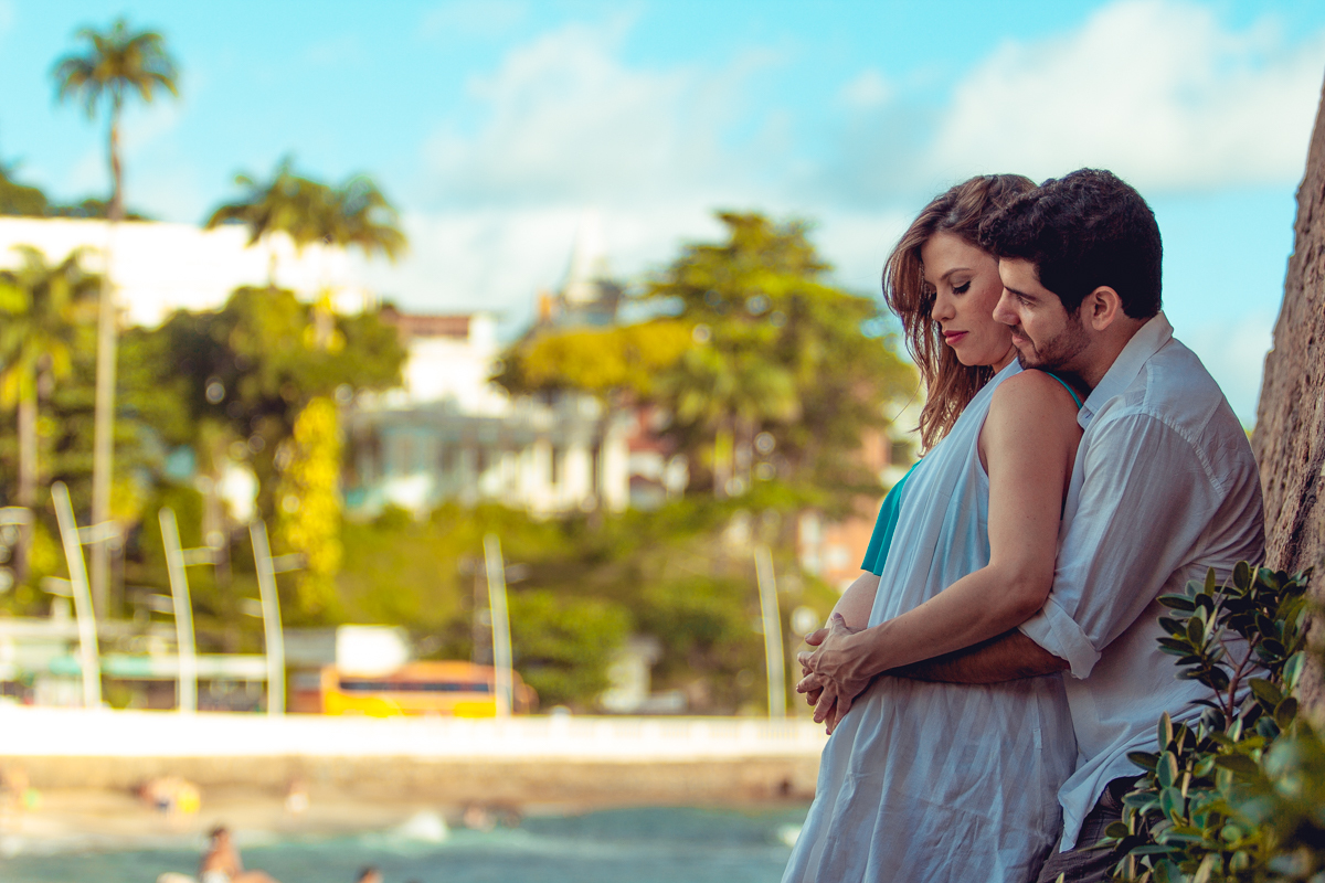 ensaio gestante no farol da barra em salvador