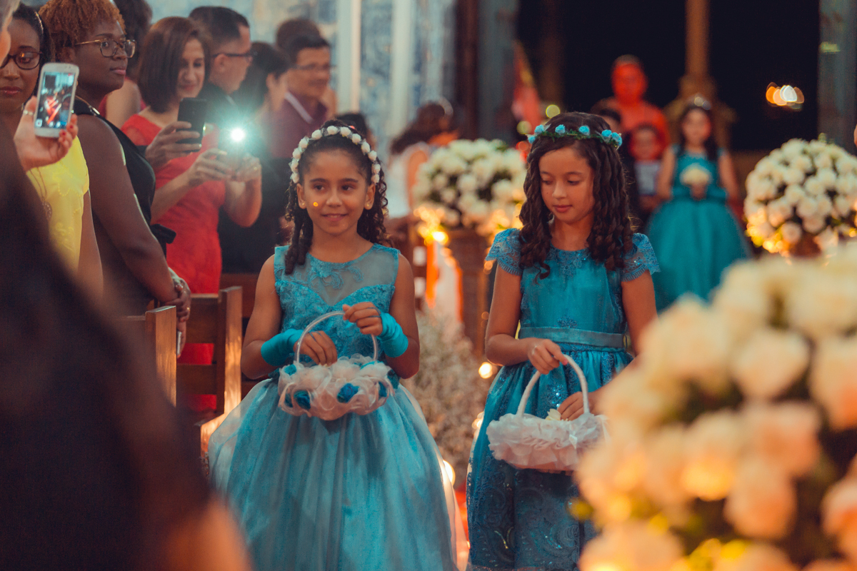 floristas entram felizes em cortejo em salvador