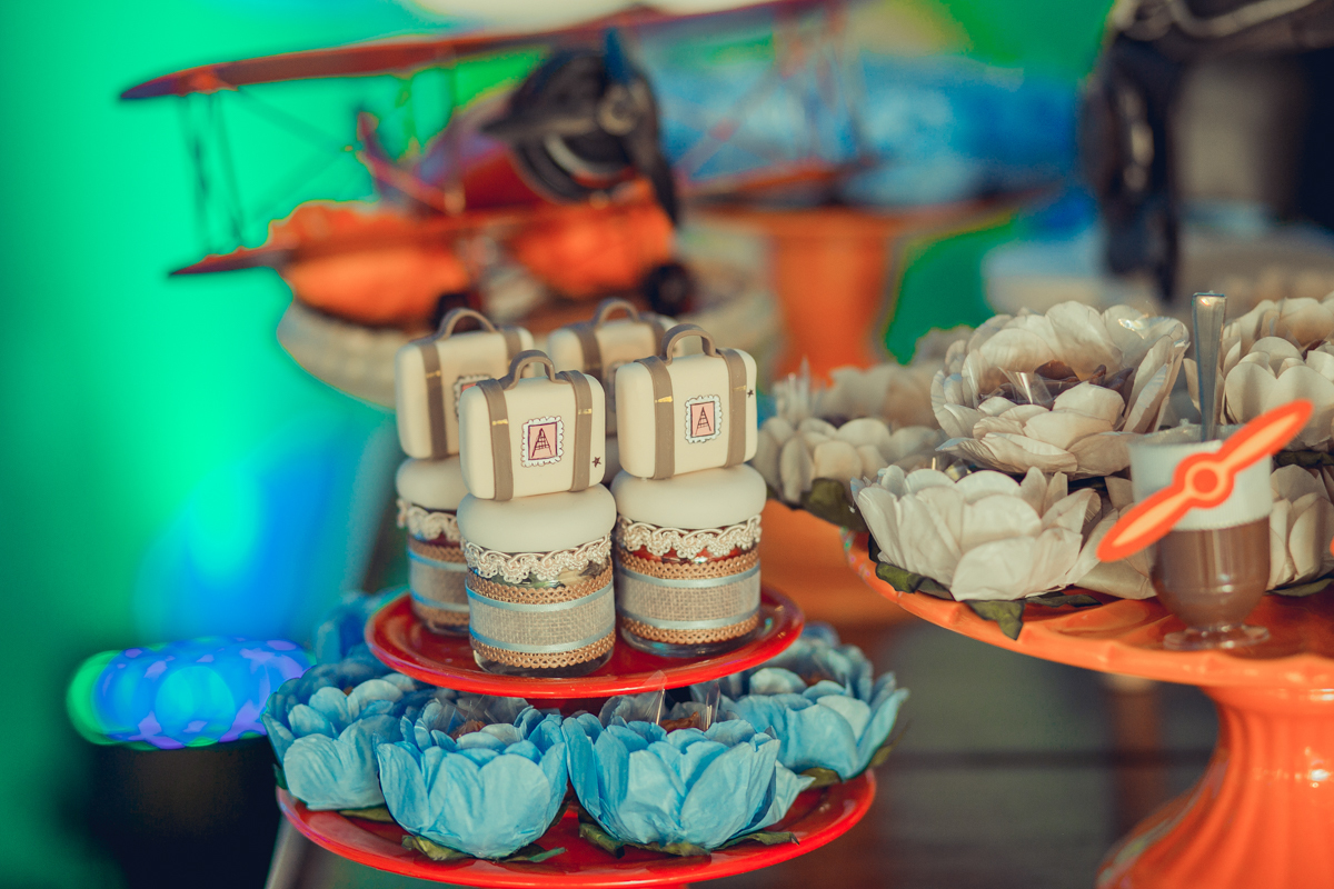 doces infantis tema aviador stella maris salvador