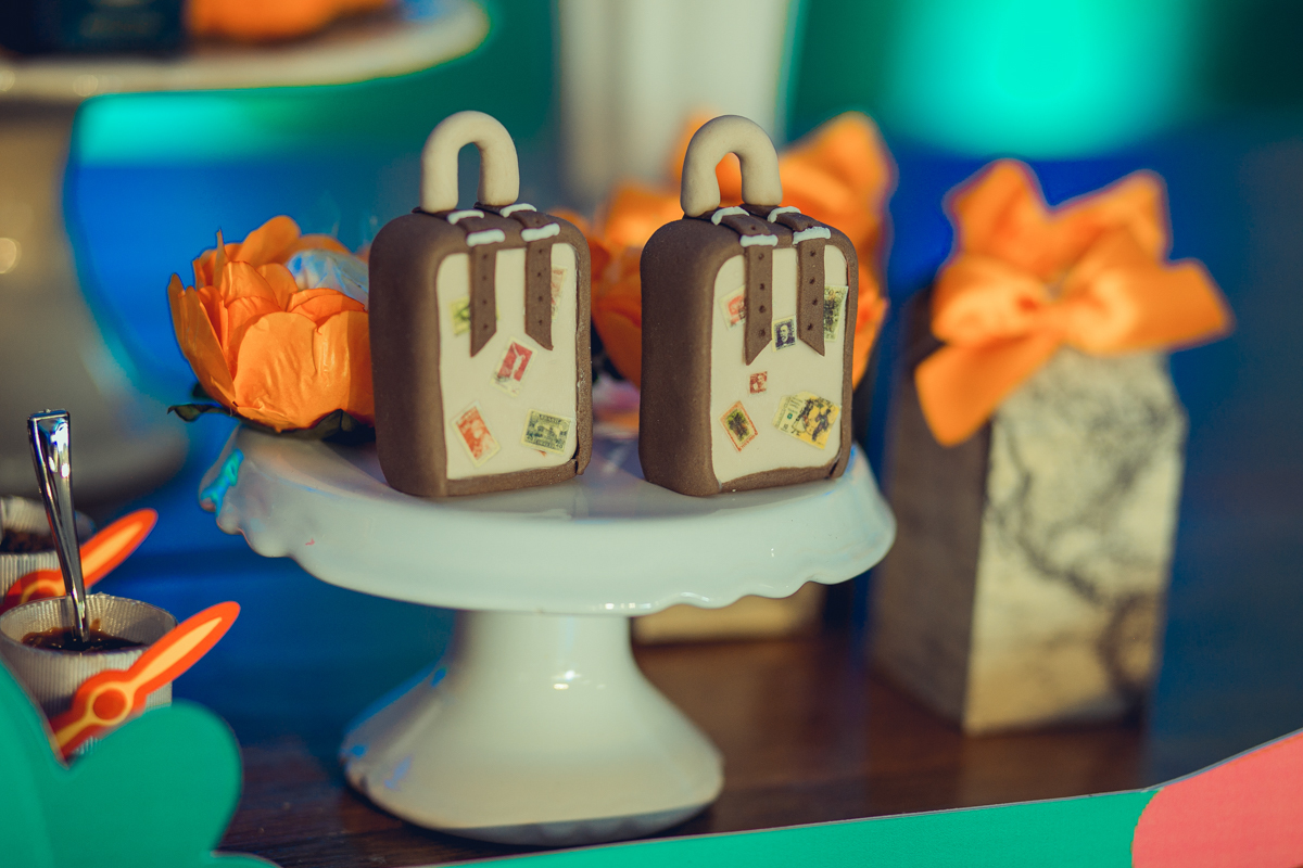 doces estilo mala de viagem decoração festa infantil