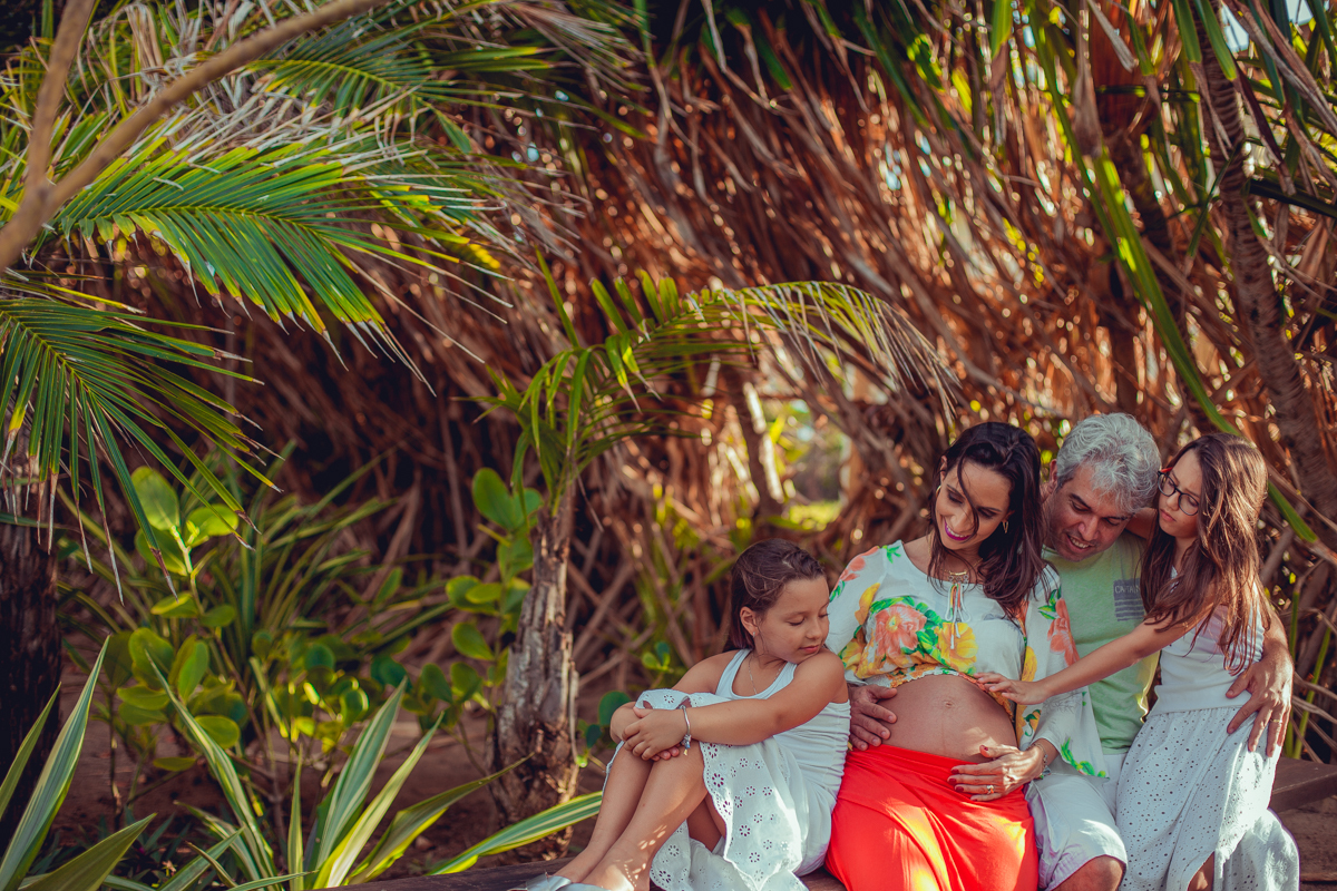 familia rabello fazem ensaio gestante na praia
