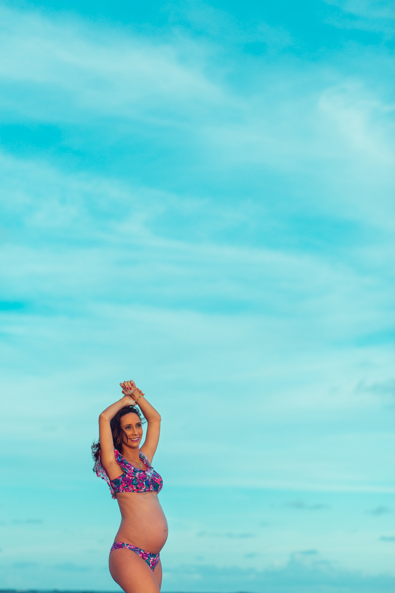 camila rabello na praia de busca vida curtindo a natureza