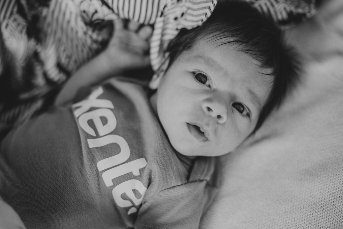 recem nascido cabeludo usa body oxente em salvador