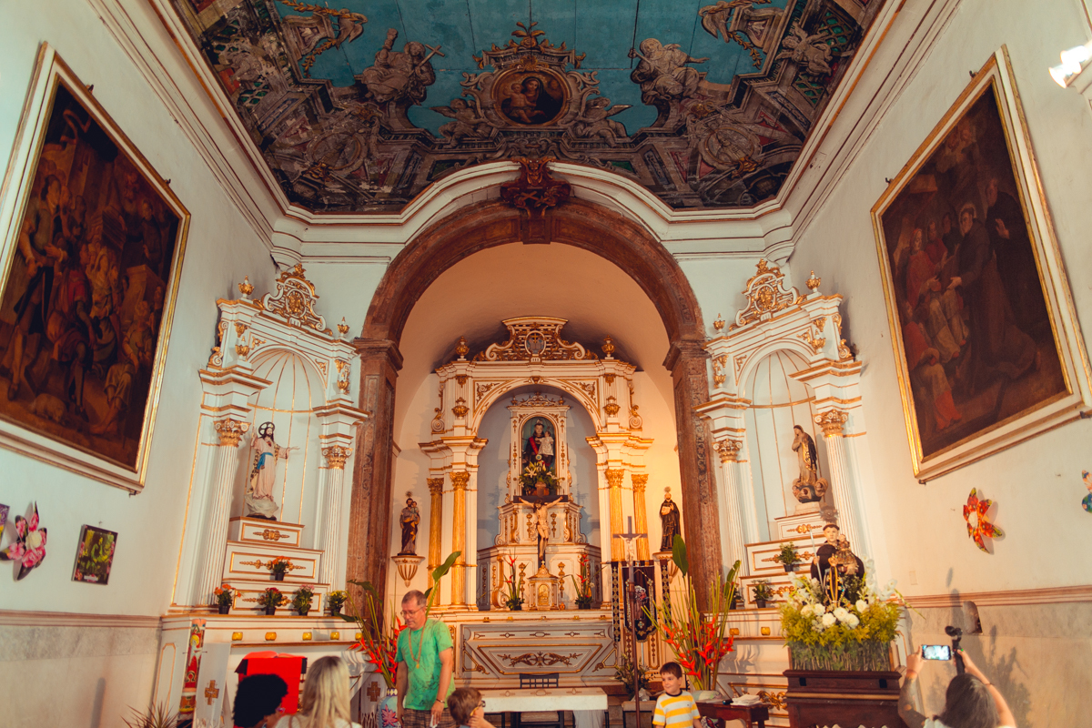 batizado igreja santo antonio da barra em salvador fotografia familia catolica
