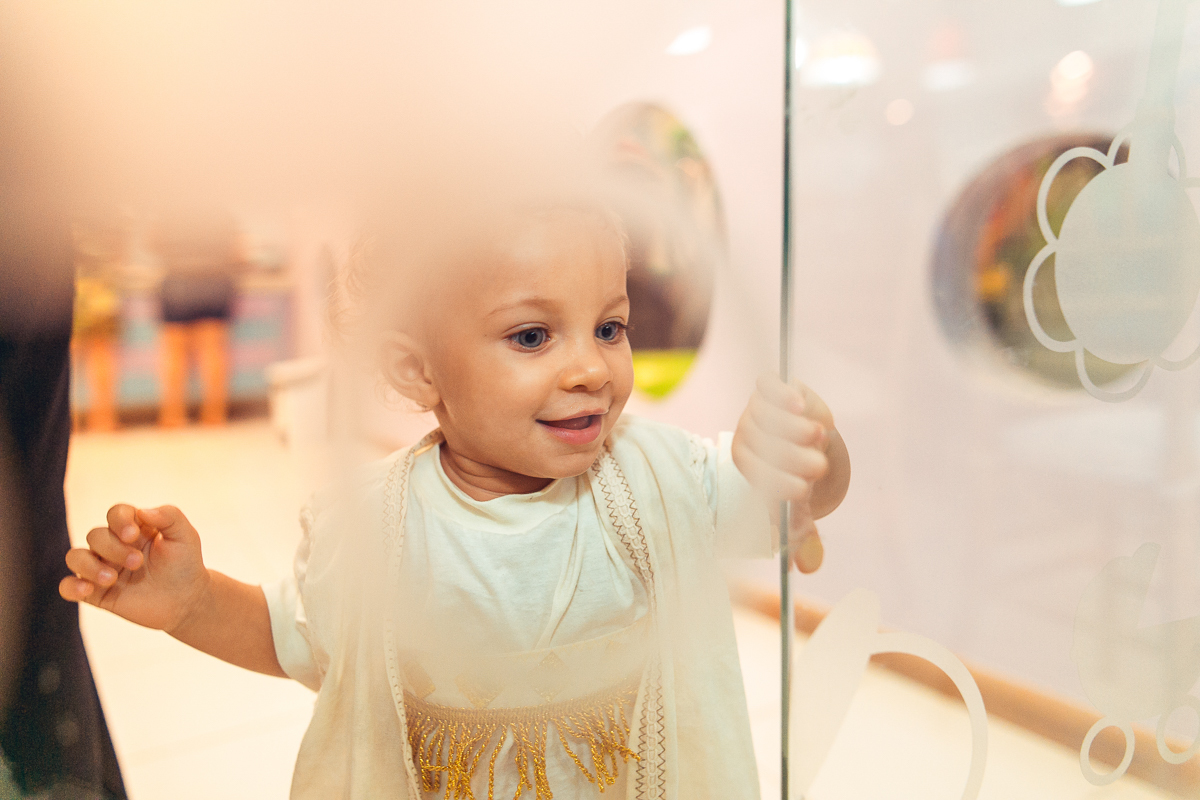 Aniversariante se divertindo em seu aniversario n a estrada do coco bahia