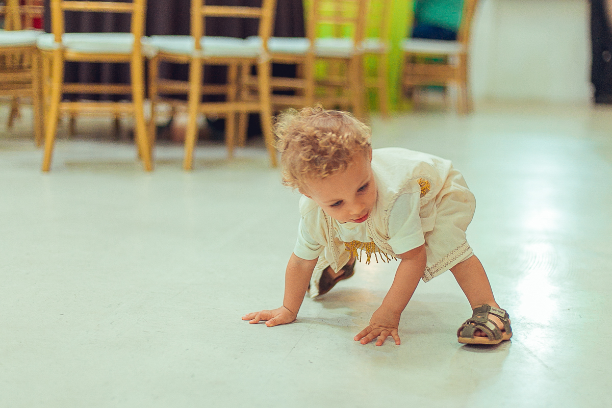cobertura fotografia de festa de um ano na estrada do coco