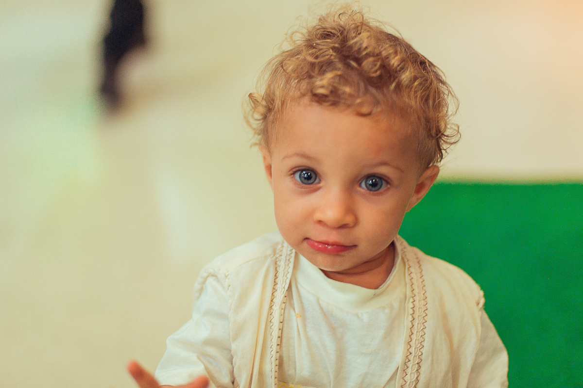 olhos azuis do aniversariante Daniel