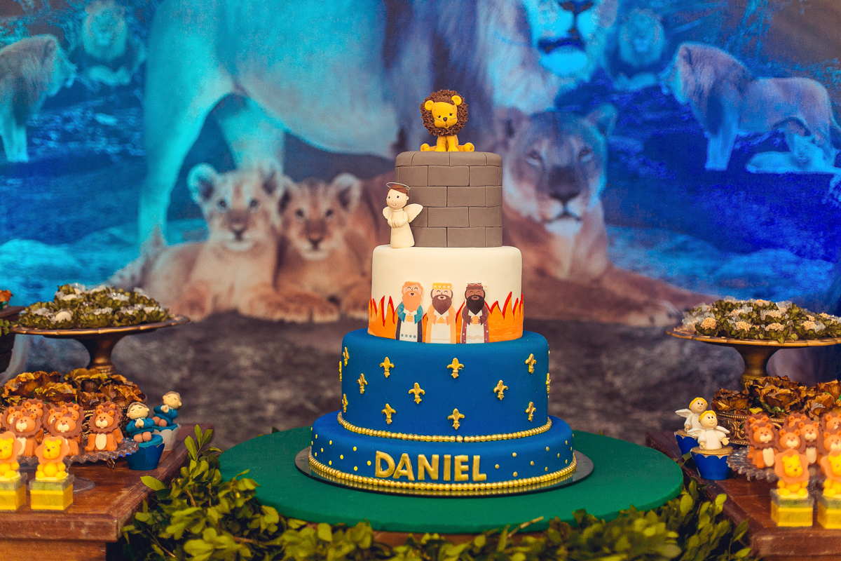 Decoração de festa no espaço terra do nunca salvador