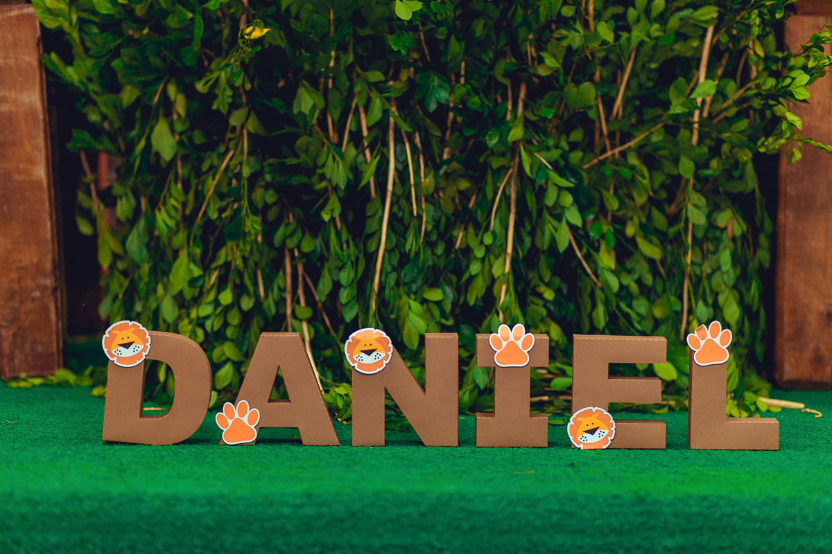 Letreiro decorado aniversario infantil terra do nunca