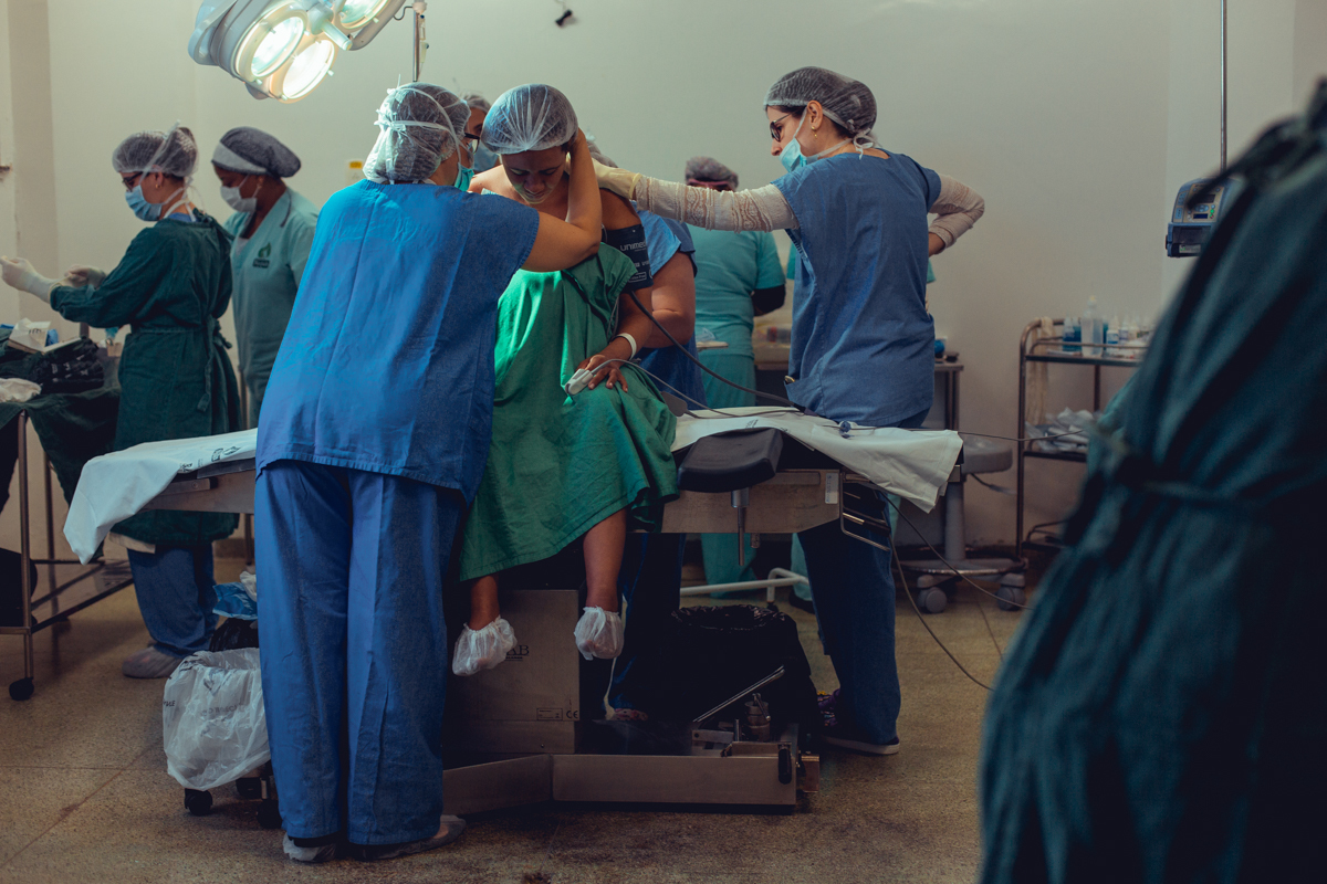 Eliomara Gomes eliomaria parto quadrigemeos riachao Maternidade de Referência José Maria de Magalhães Neto Senhoritas Fotografia Salvador 3 meninas e 1 menino Referencia Alto Risco Prematuro
