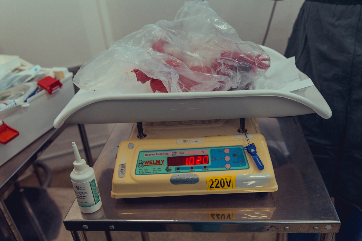 Eliomara Gomes eliomaria parto quadrigemeos riachao Maternidade de Referência José Maria de Magalhães Neto Senhoritas Fotografia Salvador 3 meninas e 1 menino Referencia Alto Risco Prematuro