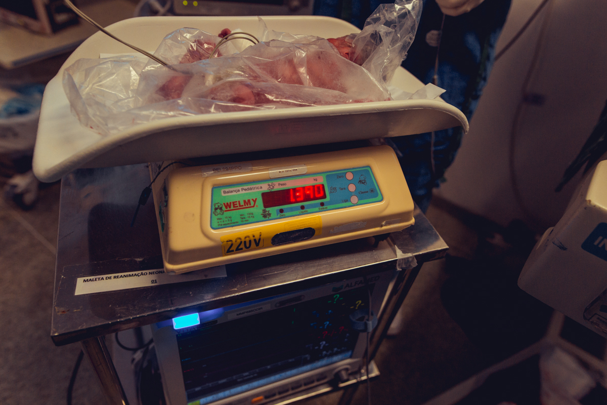 Eliomara Gomes eliomaria parto quadrigemeos riachao Maternidade de Referência José Maria de Magalhães Neto Senhoritas Fotografia Salvador 3 meninas e 1 menino Referencia Alto Risco Prematuro