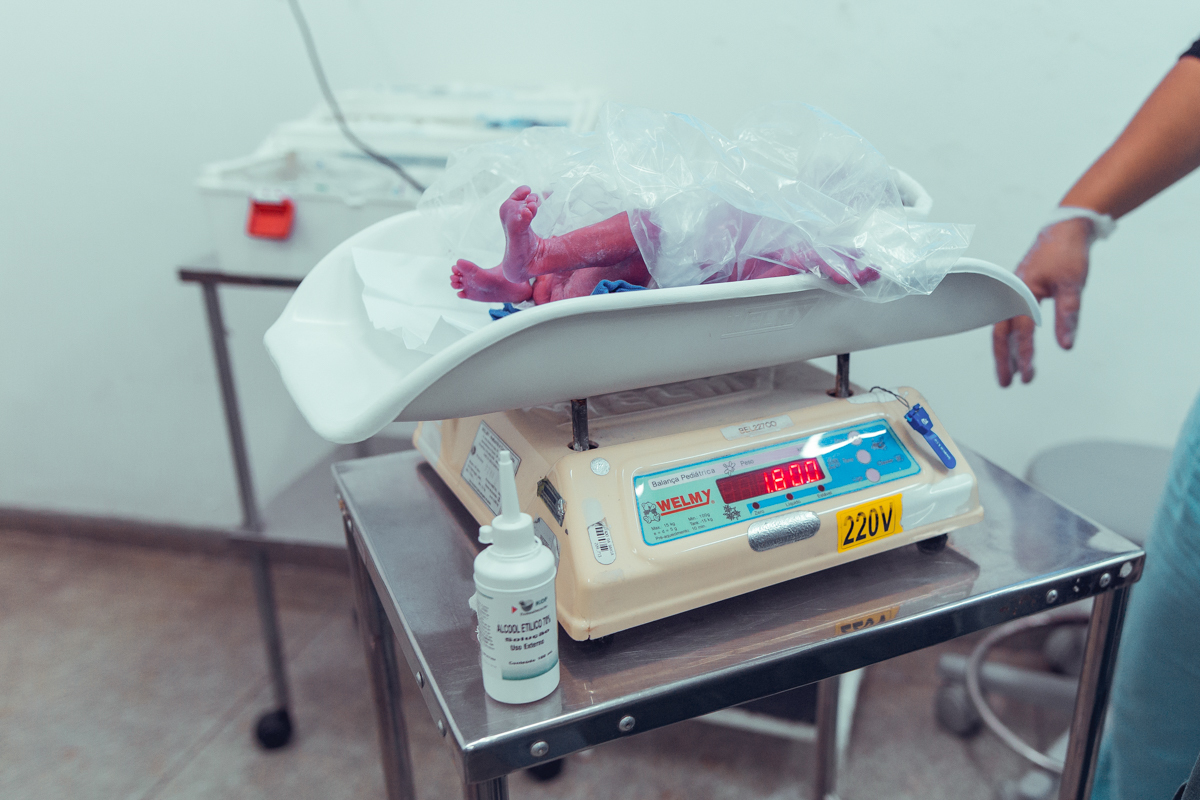 Eliomara Gomes eliomaria parto quadrigemeos riachao Maternidade de Referência José Maria de Magalhães Neto Senhoritas Fotografia Salvador 3 meninas e 1 menino Referencia Alto Risco Prematuro