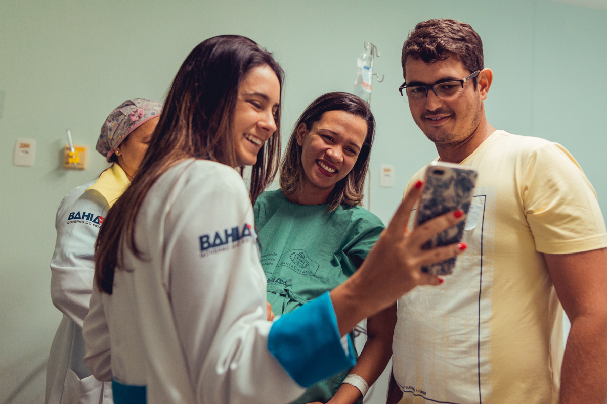 Eliomara Gomes eliomaria parto quadrigemeos riachao Maternidade de Referência José Maria de Magalhães Neto Senhoritas Fotografia Salvador 3 meninas e 1 menino Referencia Alto Risco Prematuro