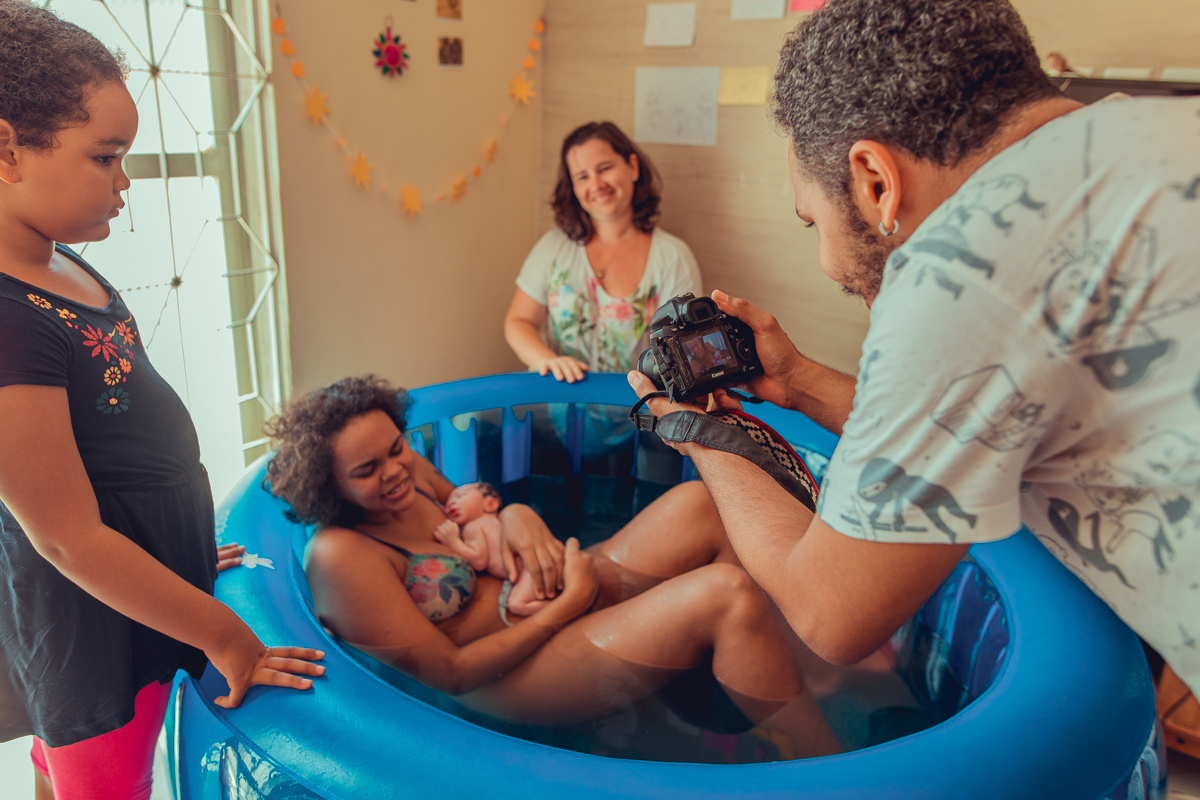 tanila amorim enfermeira obstetra sobreparto parto domiciliar salvador