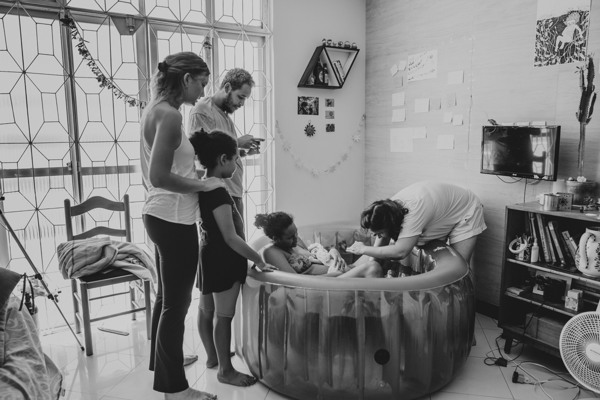 tanila amorim enfermeira obstetra sobreparto parto domiciliar salvador