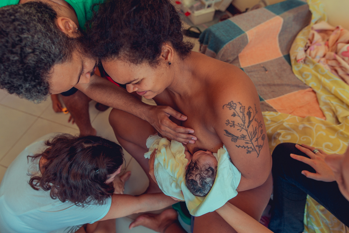 tanila amorim enfermeira obstetra sobreparto parto domiciliar salvador