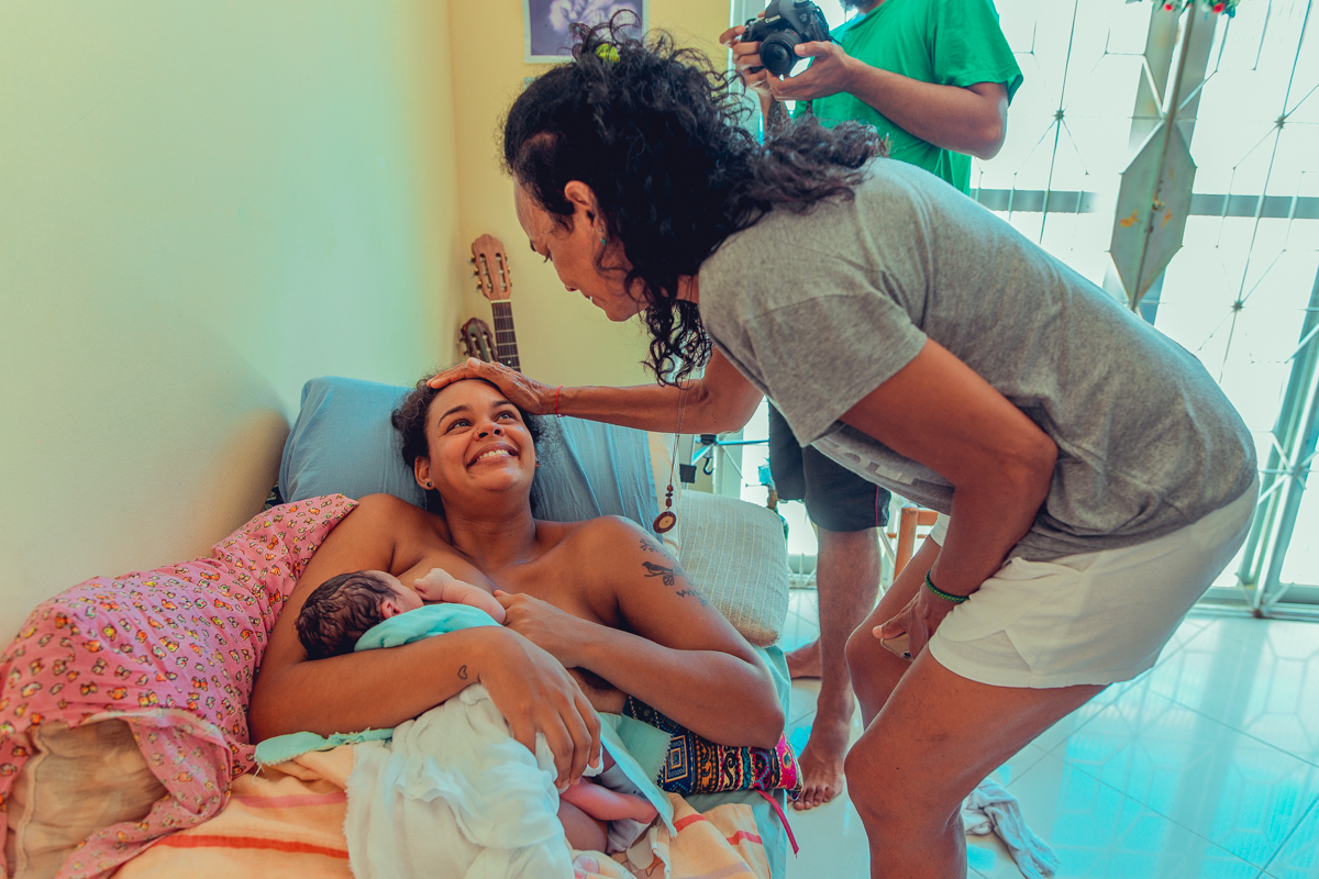 sobreparto parto domiciliar salvador natural humanizado normal senhoritas fotografia nascimento