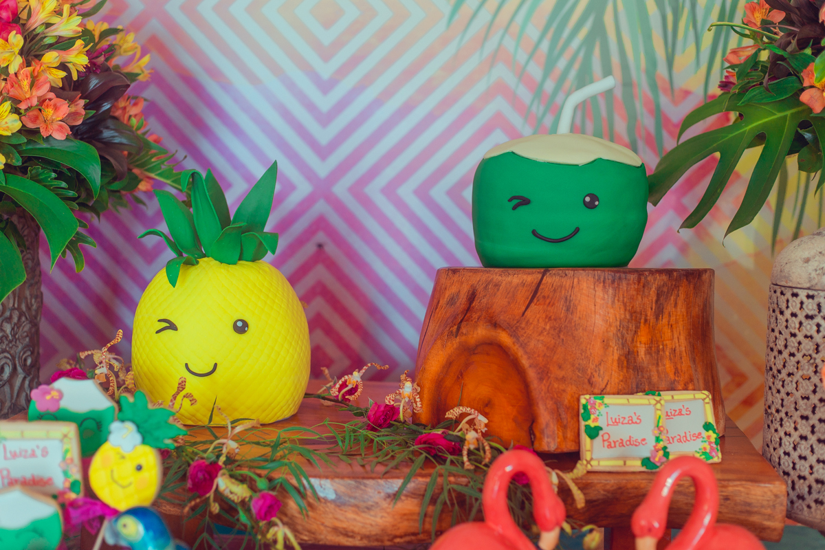 decoração aniversario paradise flamingo flamingos pool party tropical salvador infantil 1 ano ideias criativas foto fotografo fotografia senhoritas bolo formato coco abacaxi