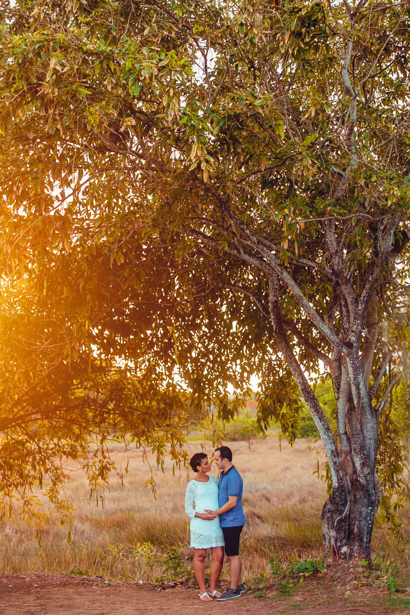 ensaio gestante itacimirim salvador fotografia fotografos senhoritas fotografo fotografa gravida foto criativa diferente praia  natureza natural bonita