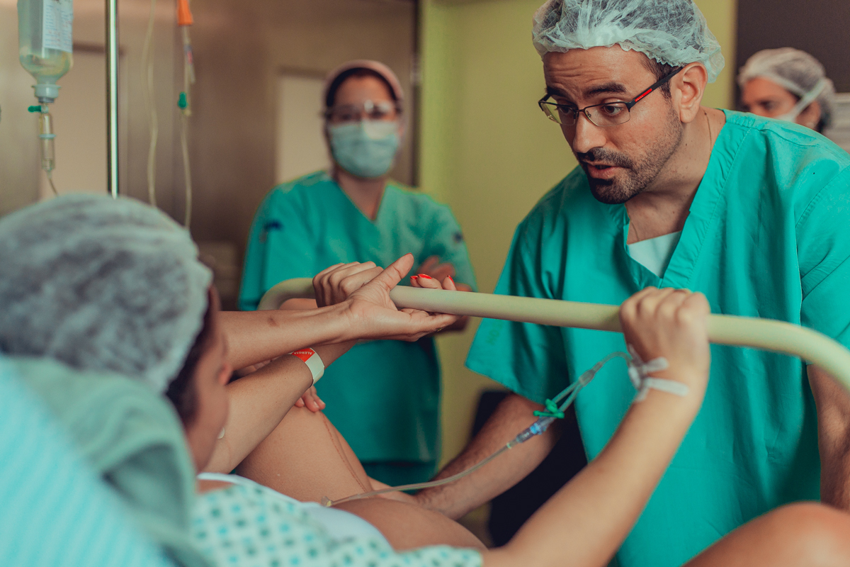 obstare salvador rodrigo lemos adriana monteiro parto normal natural hospital aliança hospitalar humanizado doula fase expulsiva expulsivo nascimento