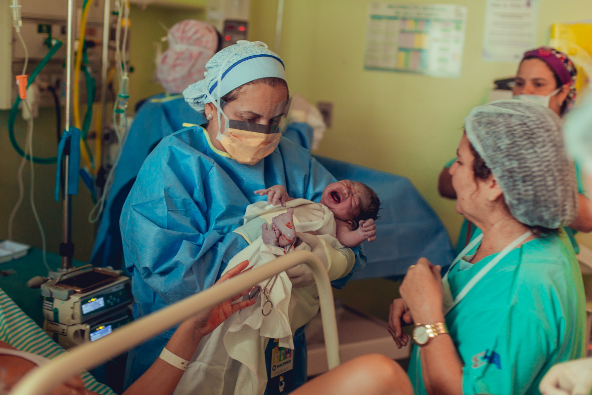 obstare salvador rodrigo lemos adriana monteiro parto normal natural hospital aliança hospitalar humanizado doula neonatologista pediatra cuidados com o recem nascido