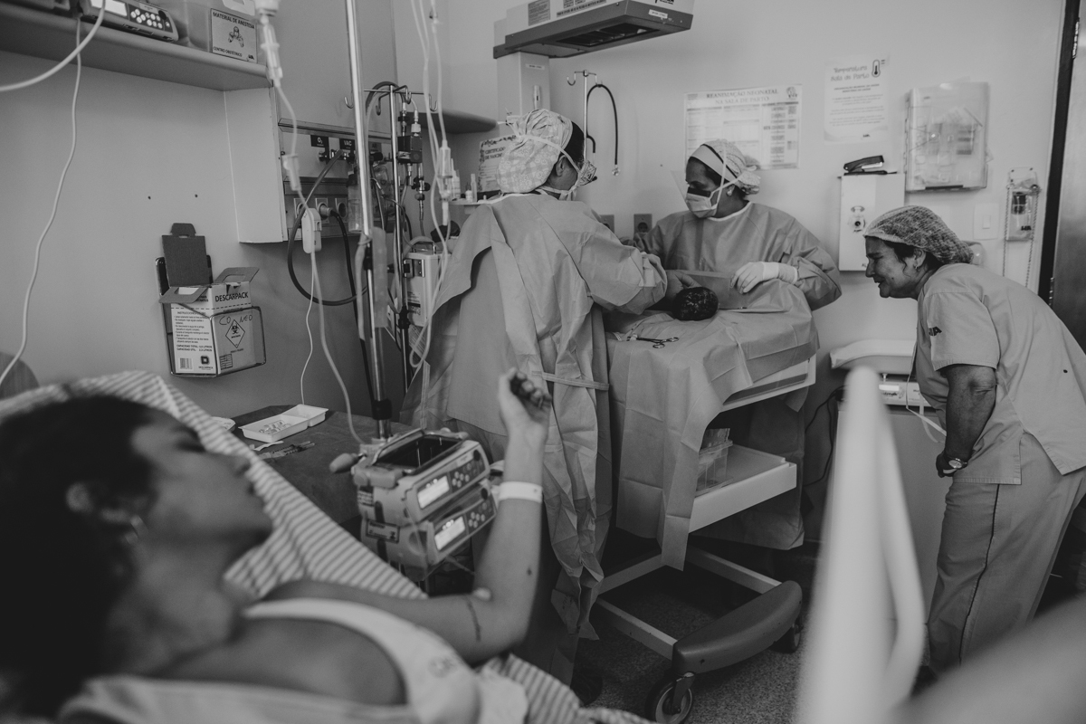 obstare salvador rodrigo lemos adriana monteiro parto normal natural hospital aliança hospitalar humanizado doula neonatologista pediatra cuidados com o recem nascido