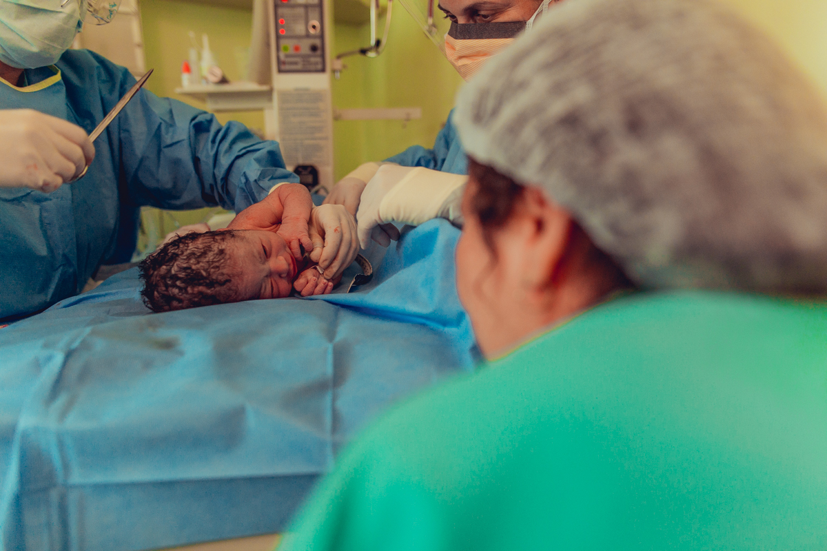 obstare salvador rodrigo lemos adriana monteiro parto normal natural hospital aliança hospitalar humanizado doula primeiros cuidados neonatologista pediatra cuidados com o recem nascido