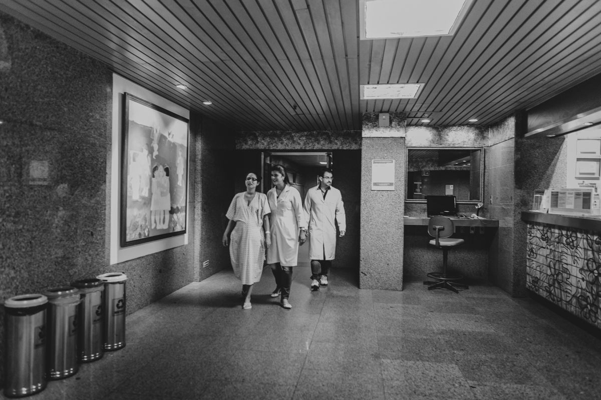 obstare salvador rodrigo lemos adriana monteiro parto normal natural hospital aliança hospitalar humanizado doula caminhada movimentar fotografia foto