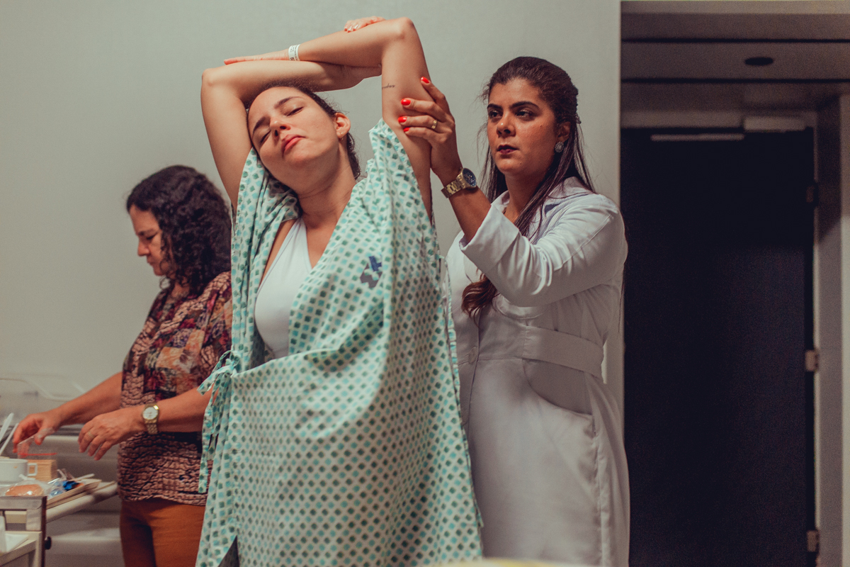 obstare salvador rodrigo lemos adriana monteiro parto normal natural hospital aliança hospitalar humanizado doula alongamento gestante gravida exercicios