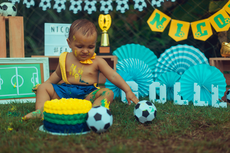 smash the cake fruit salvador fotografia infnatil copa futebol brasil