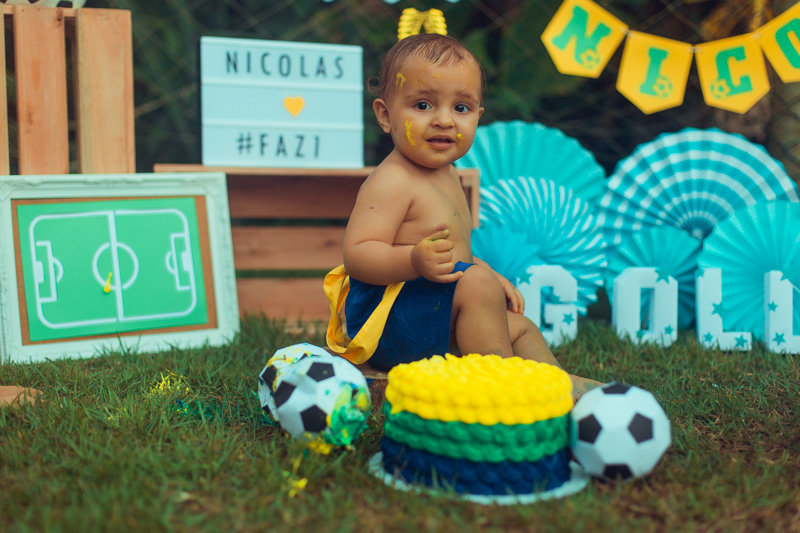 smash the cake fruit salvador fotografia infnatil copa futebol brasil
