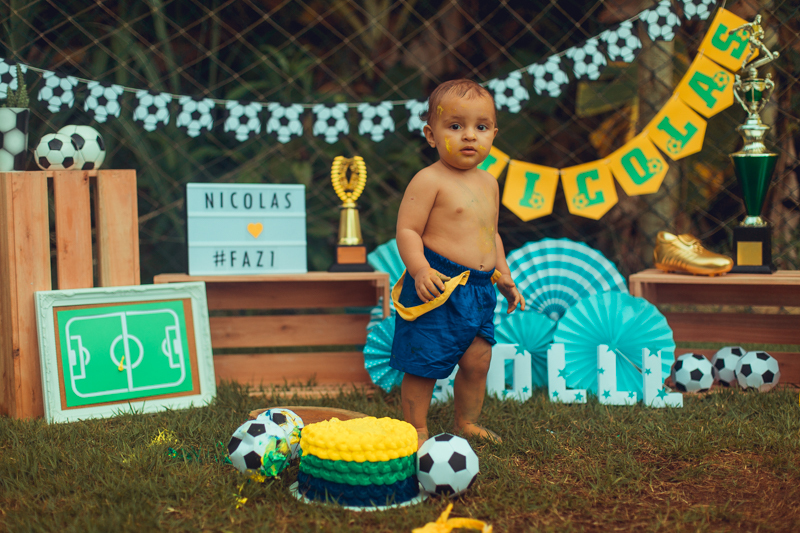 smash the cake fruit salvador fotografia infnatil copa futebol brasil