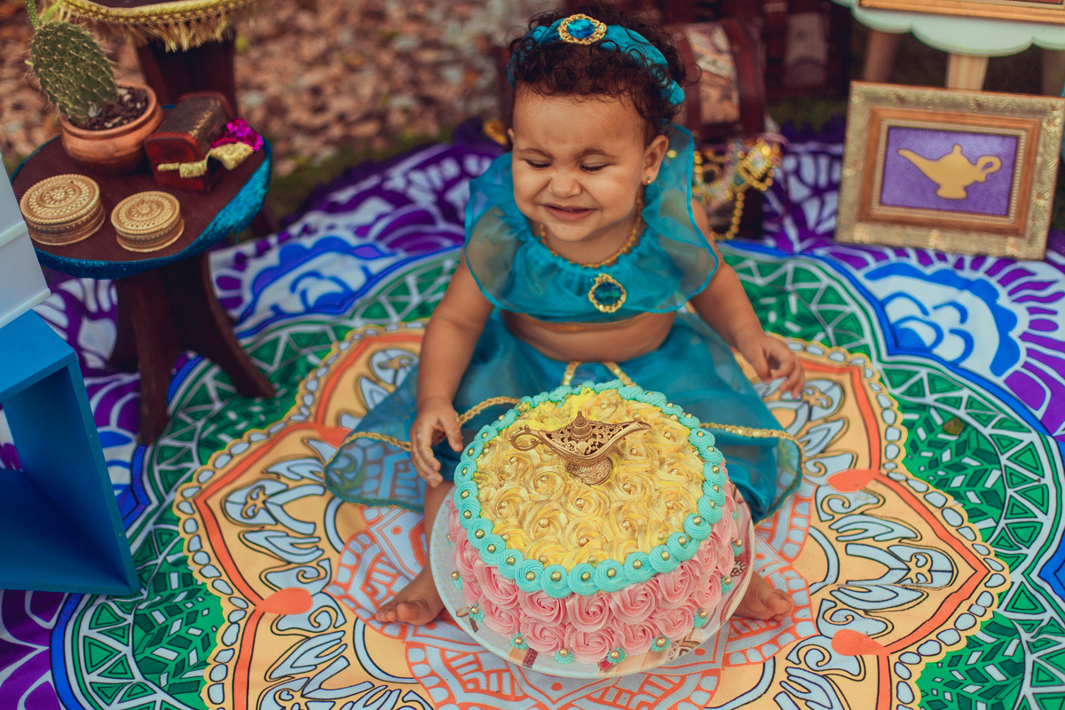 smash the cake jasmine disney flor de lotus criativo colorido diferente fotografia foto infantil salvador senhoritas fotografa fotografo mandala bolo fantasia lampada magica genio