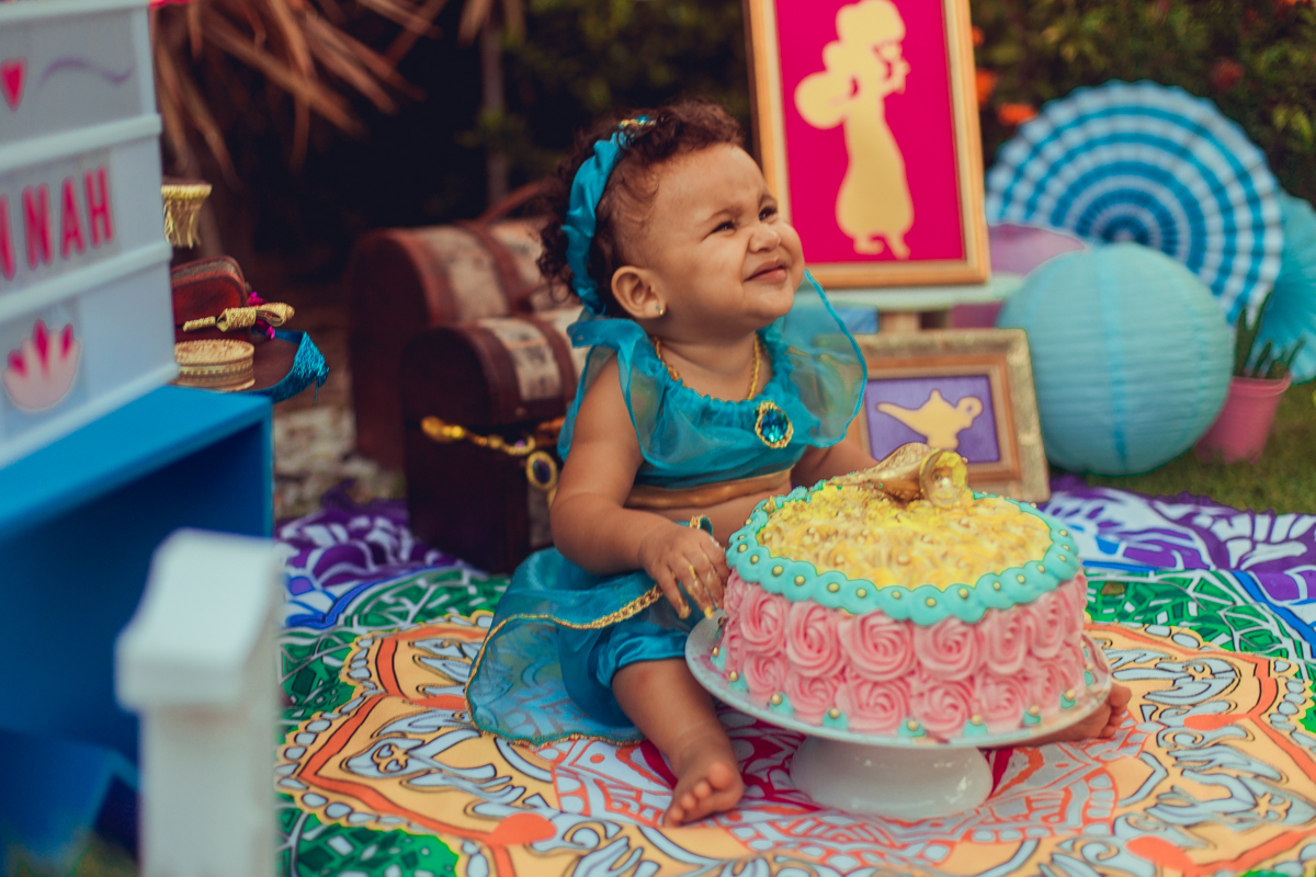 smash the cake jasmine disney flor de lotus criativo colorido diferente fotografia foto infantil salvador senhoritas fotografa fotografo mandala bolo fantasia lampada magica genio