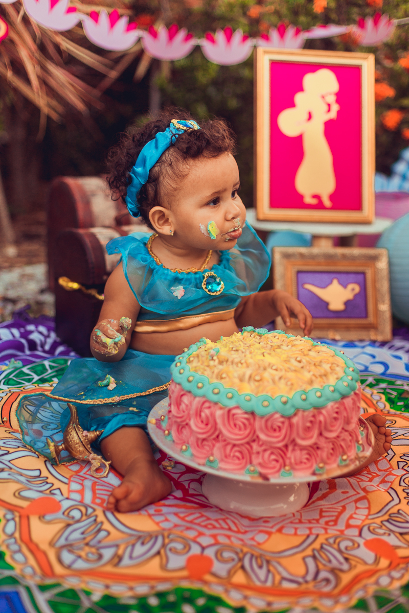smash the cake jasmine disney flor de lotus criativo colorido diferente fotografia foto infantil salvador senhoritas fotografa fotografo mandala bolo fantasia lampada magica genio
