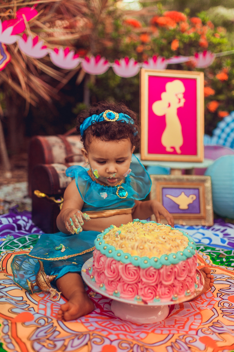 smash the cake jasmine disney flor de lotus criativo colorido diferente fotografia foto infantil salvador senhoritas fotografa fotografo mandala bolo fantasia lampada magica genio