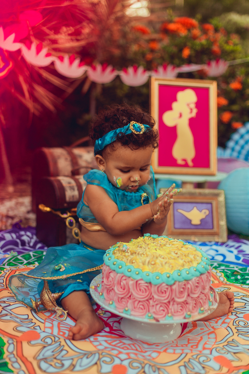 smash the cake jasmine disney flor de lotus criativo colorido diferente fotografia foto infantil salvador senhoritas fotografa fotografo mandala bolo fantasia lampada magica genio
