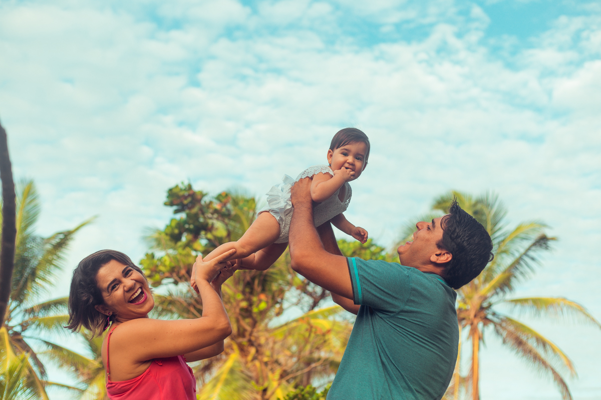 ensaio familia fotografia infantil senhoritas salvador lauro de freitas criativa bonita diferente poses fotografa fotografo fotos praia natureza natural