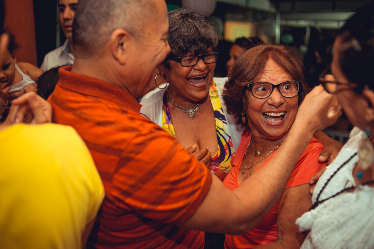 aniversario infantil senhoritas fotografia fotografo foto cumprimentos convidados documental espontanea salvador festas festa ludy siqueira aniversariante bebe 1 ano primeiro um sambalele musicalizacao oficina musica