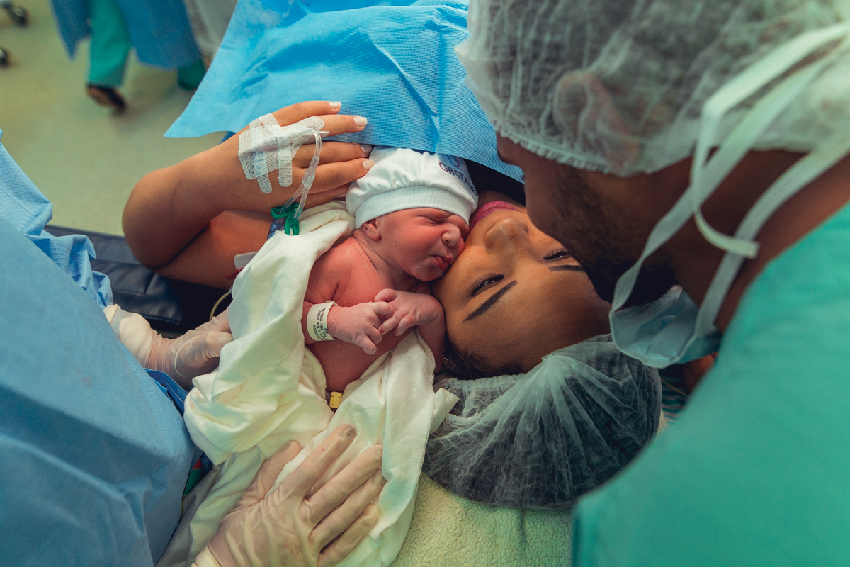 nascimento bento obstare salvador dr rodrigo dra adriana cesariana cesarea humanizada humanizacao natural normal analgesia obstetra patrica versao pelvico 