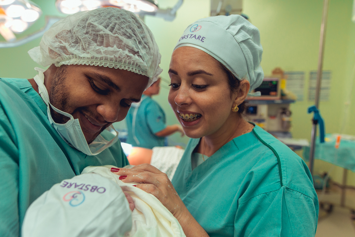 nascimento bento obstare salvador dr rodrigo dra adriana cesariana cesarea humanizada humanizacao natural normal analgesia obstetra patrica versao pelvico 