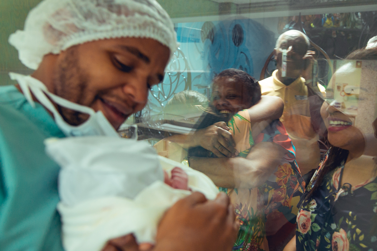 nascimento bento obstare salvador dr rodrigo dra adriana cesariana cesarea humanizada humanizacao natural normal analgesia obstetra patrica versao pelvico 