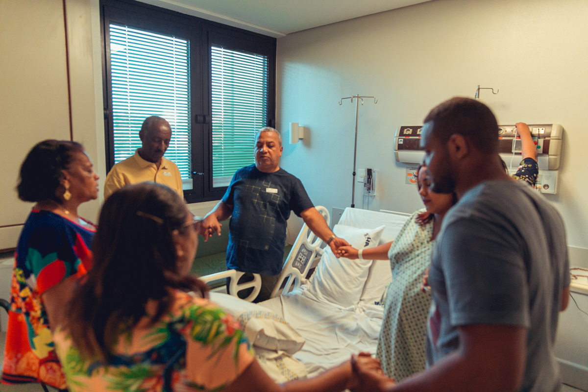 nascimento bento obstare salvador dr rodrigo dra adriana cesariana cesarea humanizada humanizacao natural normal analgesia obstetra patrica versao pelvico 