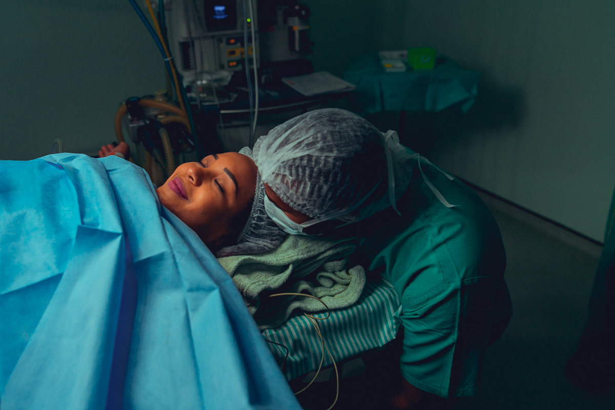 nascimento bento obstare salvador dr rodrigo dra adriana cesariana cesarea humanizada humanizacao natural normal analgesia obstetra patrica versao pelvico 