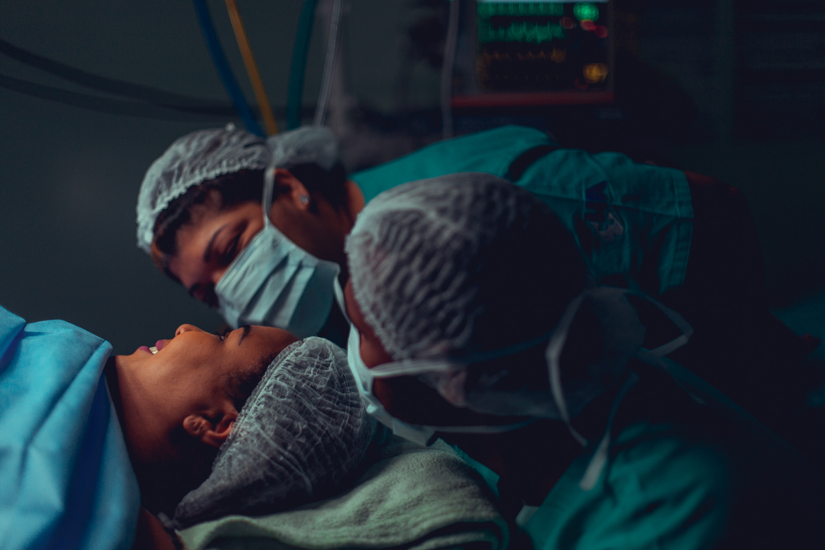 nascimento bento obstare salvador dr rodrigo dra adriana cesariana cesarea humanizada humanizacao natural normal analgesia obstetra patrica versao pelvico 