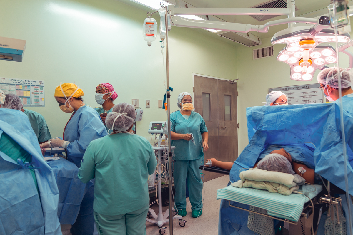 nascimento bento obstare salvador dr rodrigo dra adriana cesariana cesarea humanizada humanizacao natural normal analgesia obstetra patrica versao pelvico 