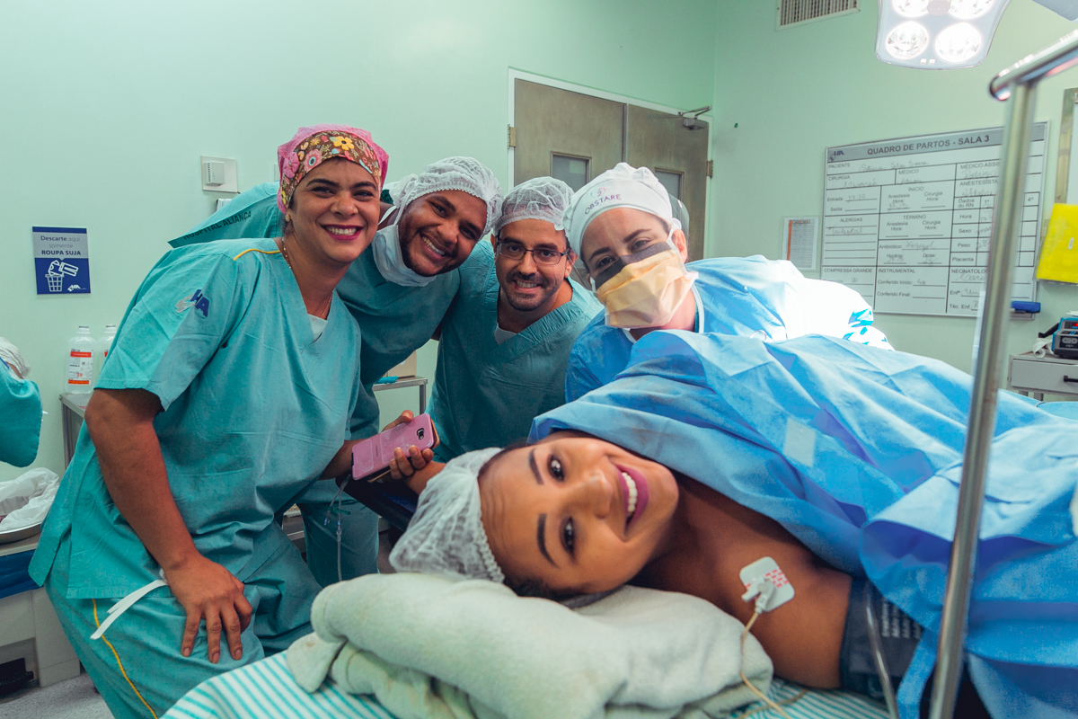 nascimento bento obstare salvador dr rodrigo dra adriana cesariana cesarea humanizada humanizacao natural normal analgesia obstetra patrica versao pelvico 