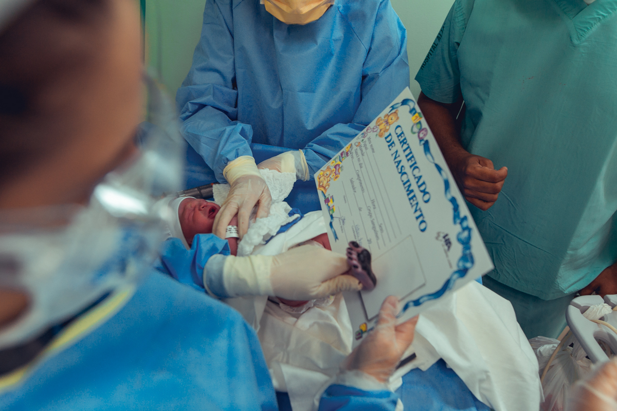 nascimento bento obstare salvador dr rodrigo dra adriana cesariana cesarea humanizada humanizacao natural normal analgesia obstetra patrica versao pelvico 