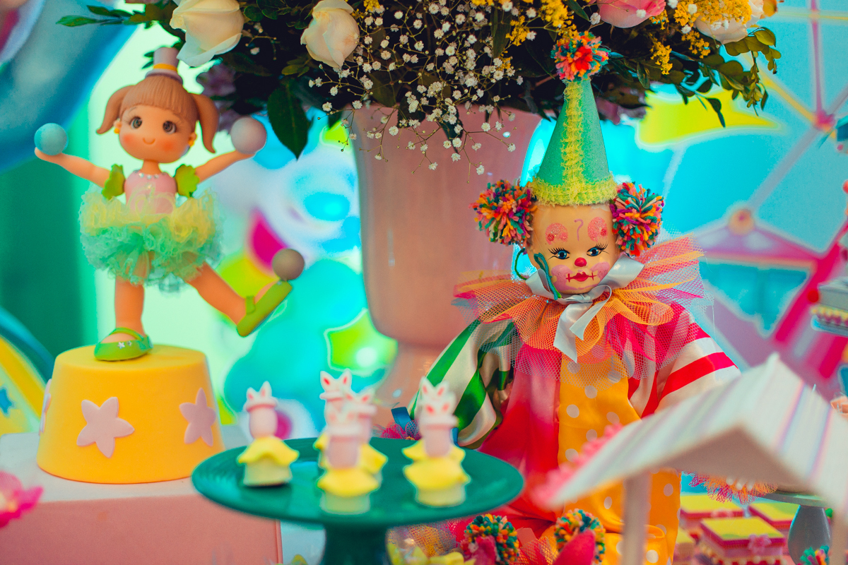 aniversario infantil senhoritas fotografia aloha gestante festa circo circus decoração menina feminina personalizados decor criativa doces bolo biscuit feltro salvador